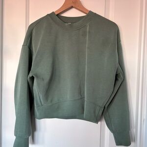 Lululemon Women’s Green Softstreme Perfectly Oversized Cropped Crew
